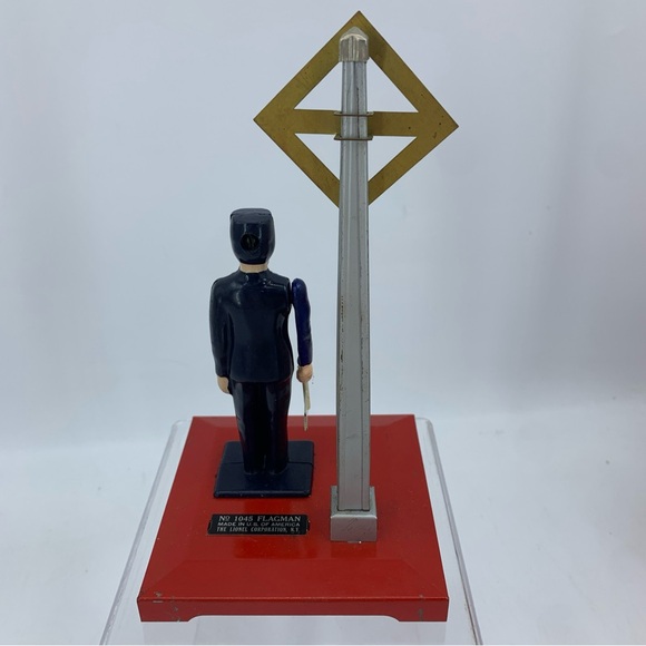 Vintage Lionel Electric Trains 1045 Operating Watchman 027 Original Box Railroad - Picture 9 of 16